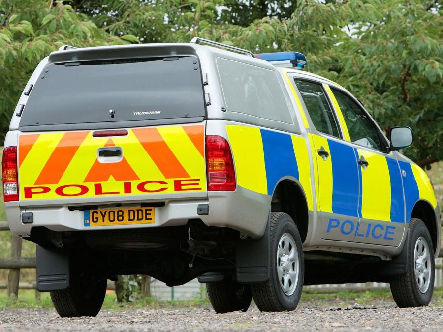  Toyota Hilux Double Cab Police 2005 года  (UK) (фото 2 из 2)